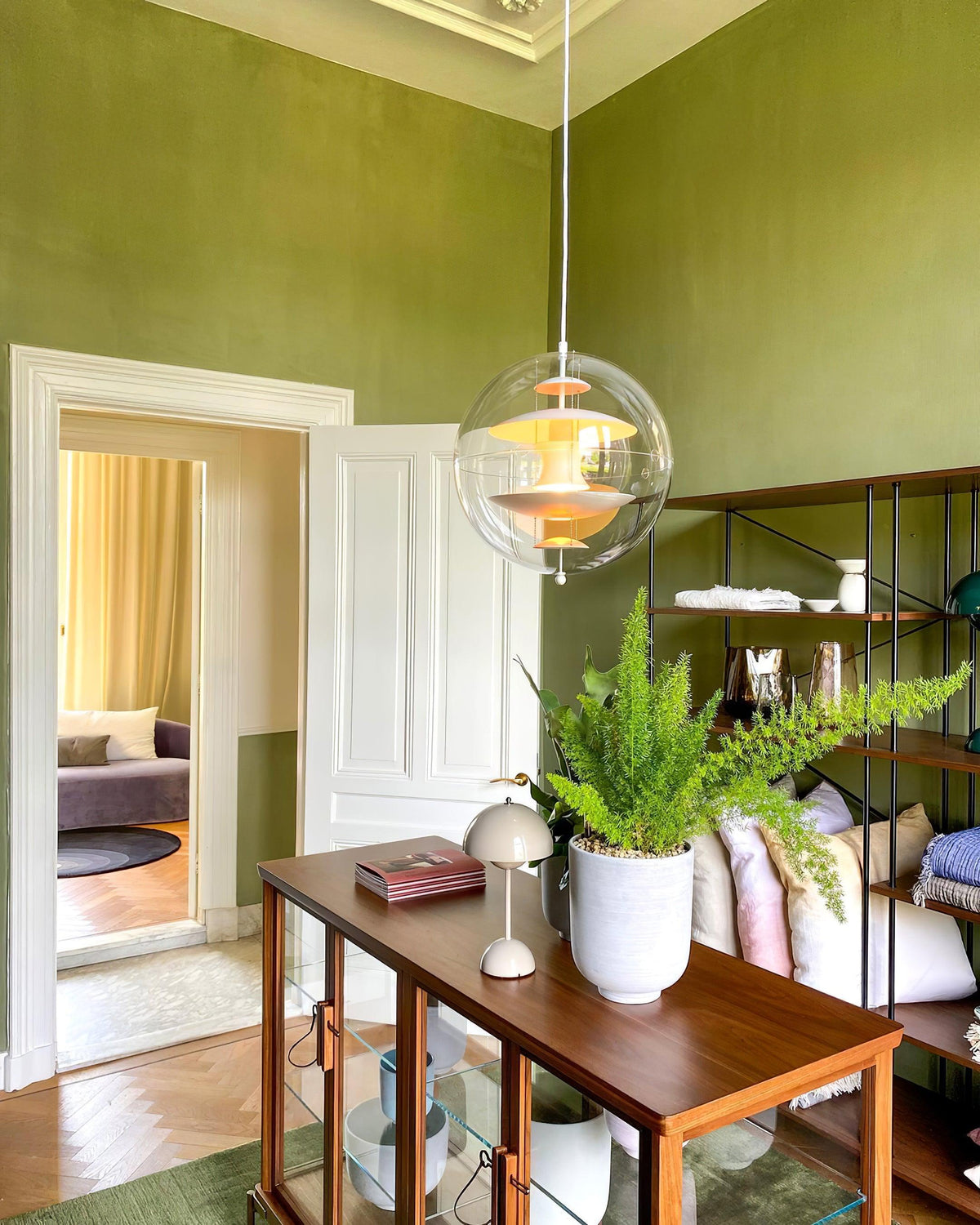 Clear Globe And Floating Geometric Layers Pendant Lamp