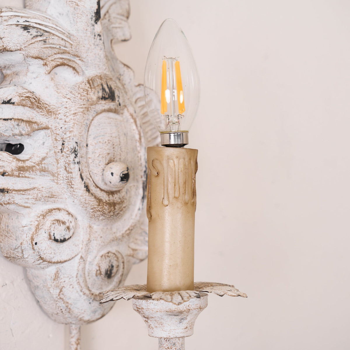 Resin Ornate Scrollwork Vintage Distressed Wall Sconce