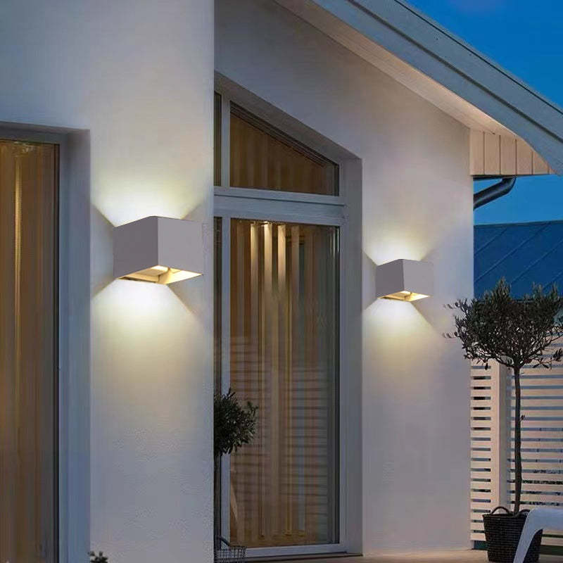 Adjustable Beam Outdoor LED Square Wall Light
