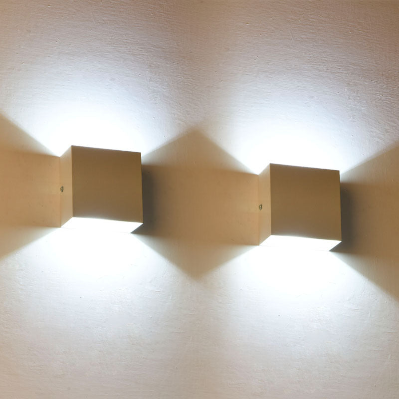 Adjustable Beam Outdoor LED Square Wall Light