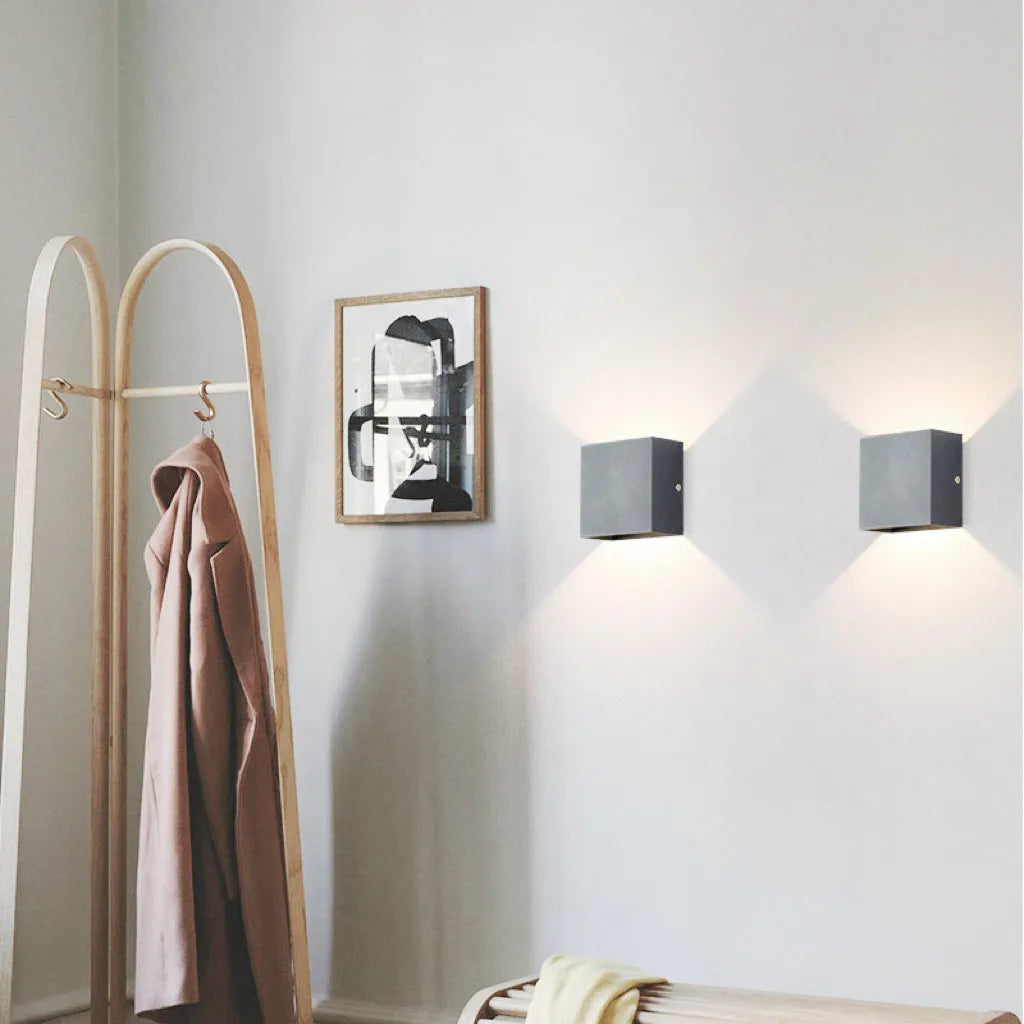 Adjustable Beam Outdoor LED Square Wall Light