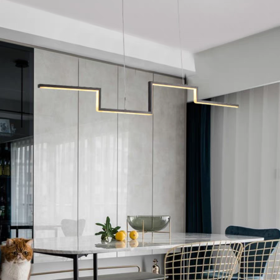 Durable Design Black and Gold Linear Metal Pendant Light