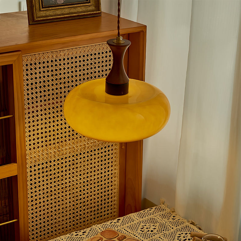 Living Room Ambiance Vintage Glass LED Pendant Light